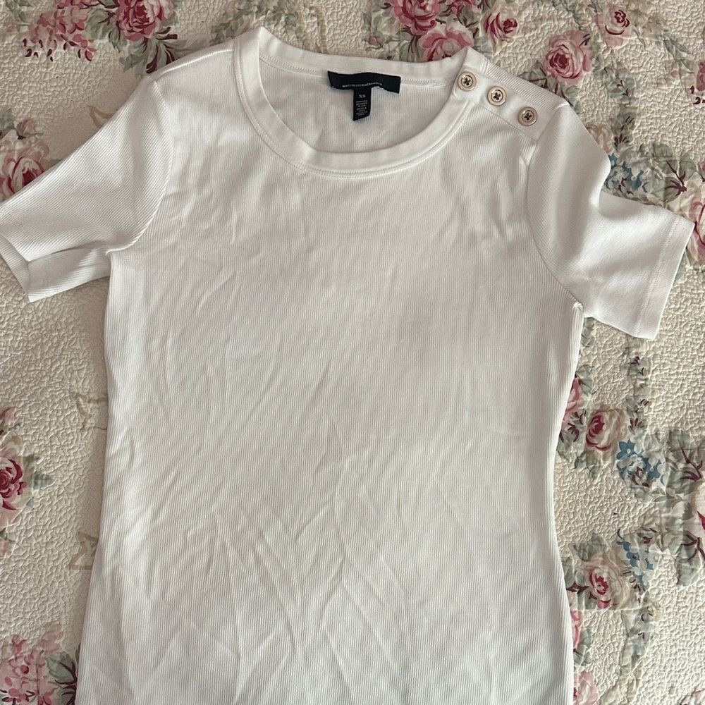 White House Black Market Ivory Button-Shoulder Tee XS